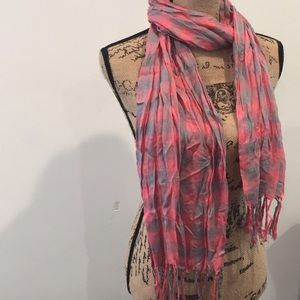 Pink/gray scarf
